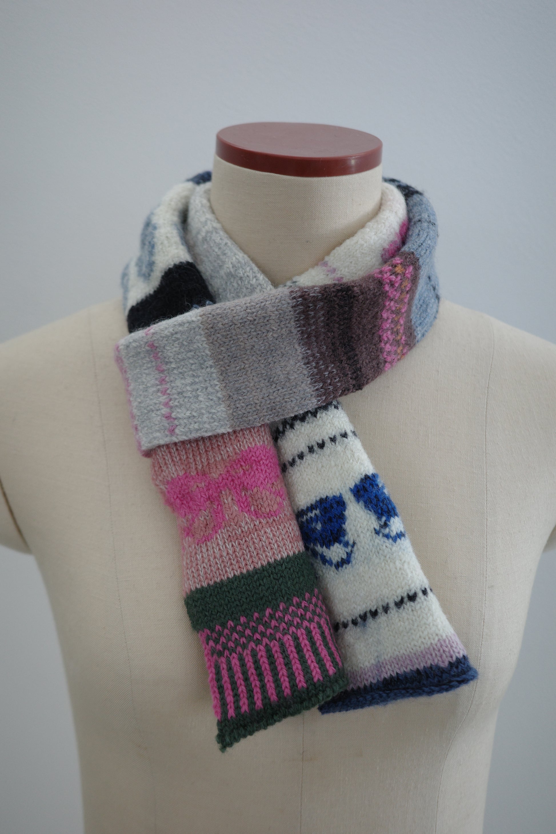 Skinny scarf