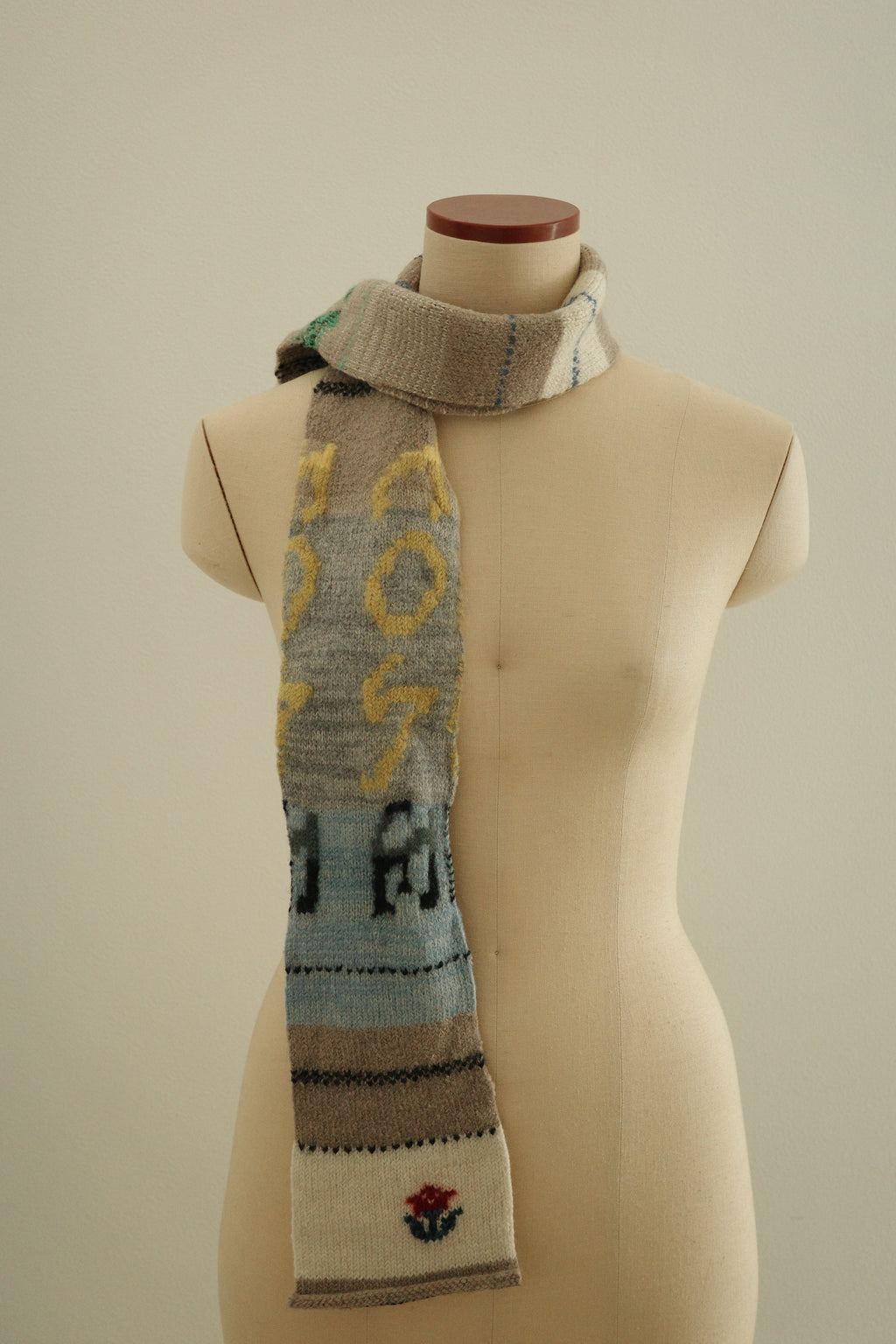Skinny scarf