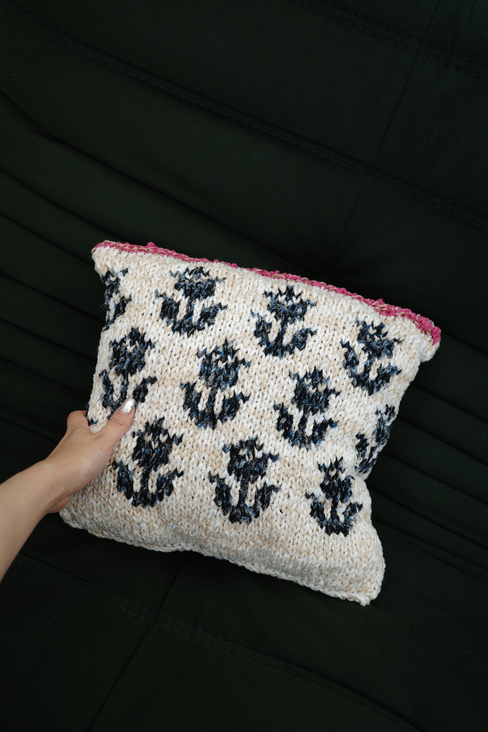 Time Hug Cushion 18/88