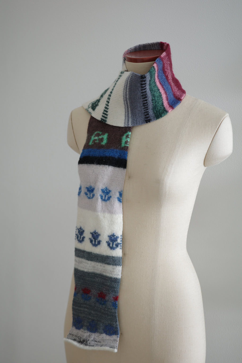 Skinny scarf