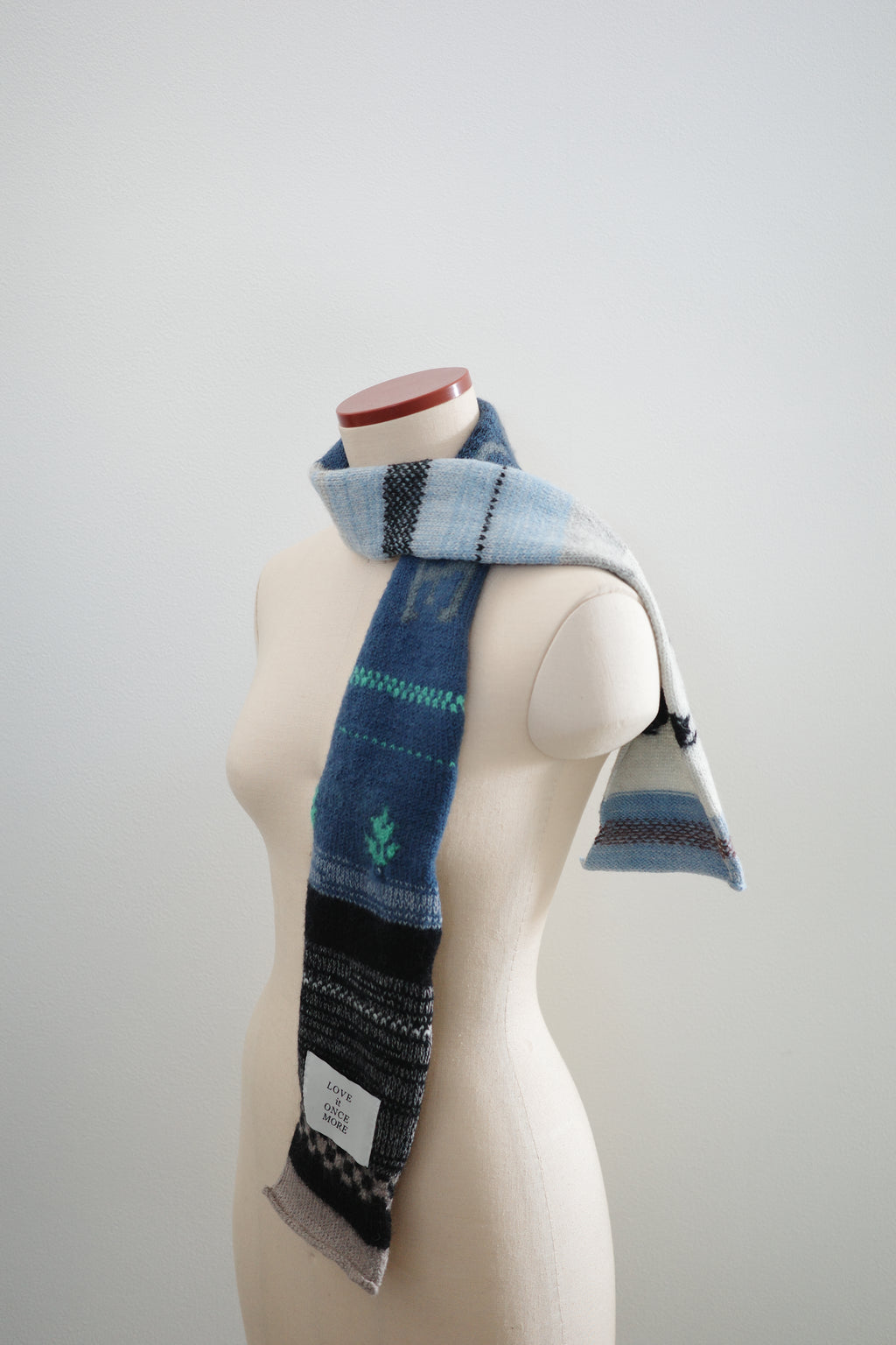Skinny scarf