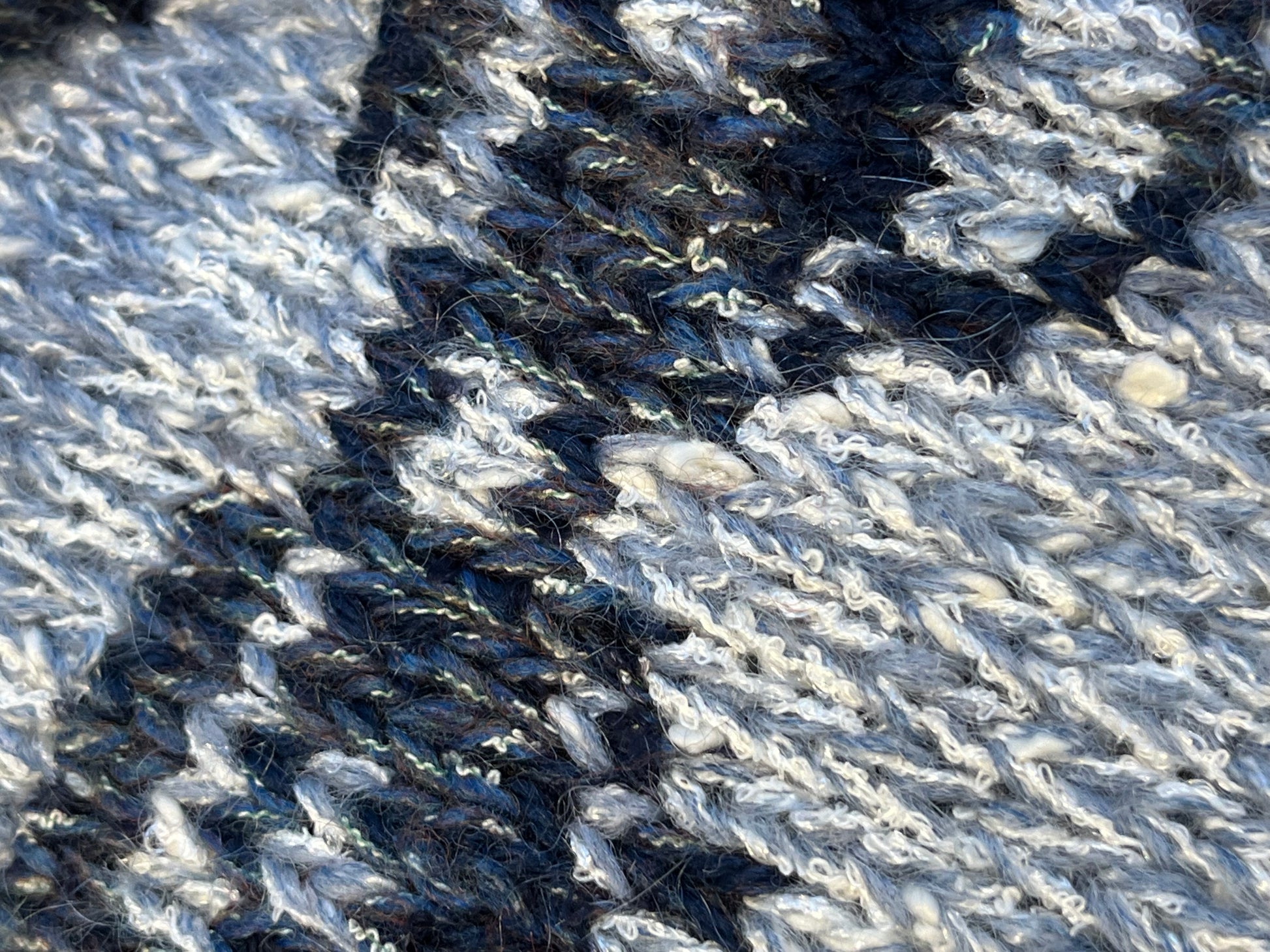 Narrow scarf