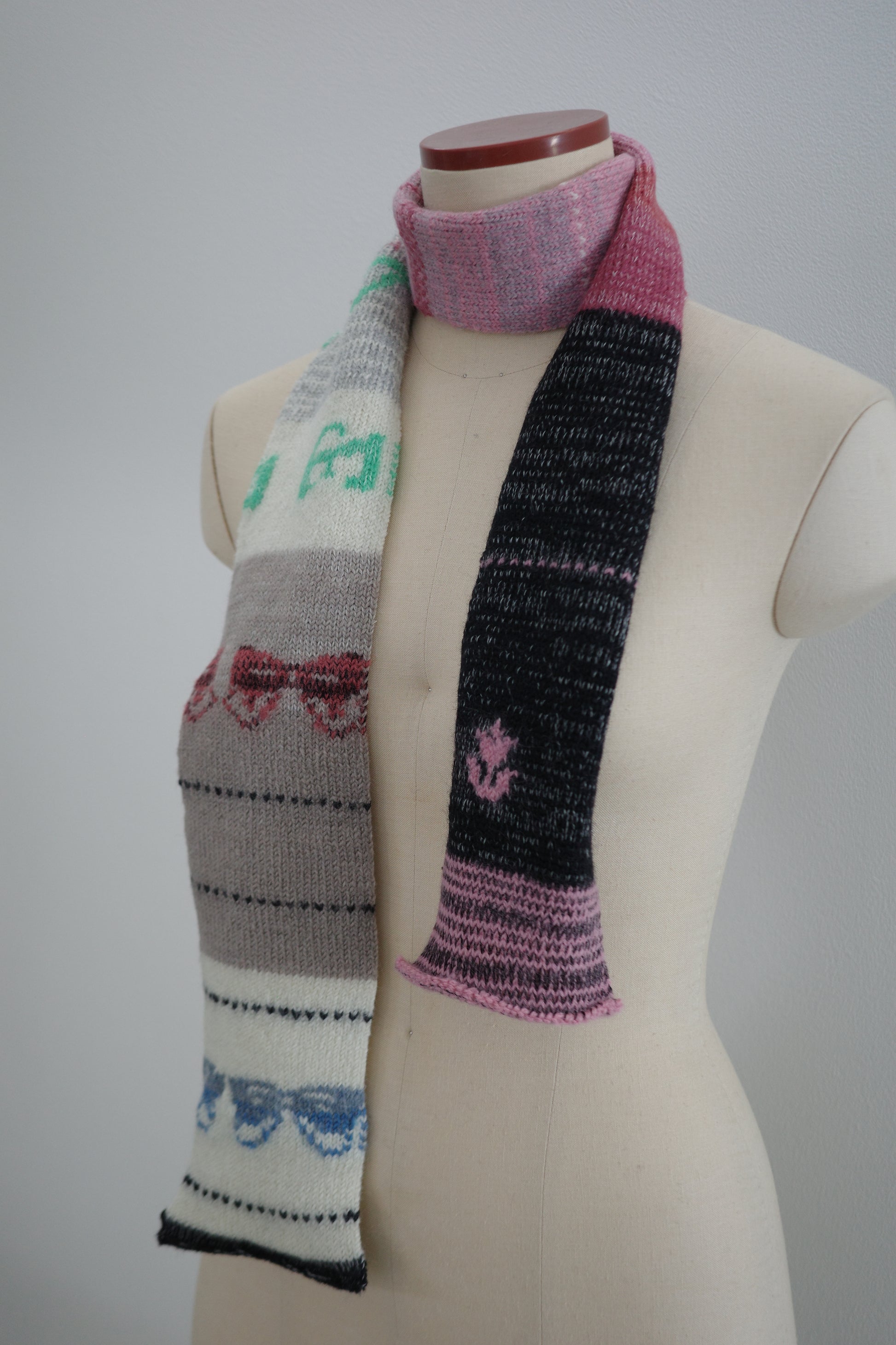 Skinny scarf