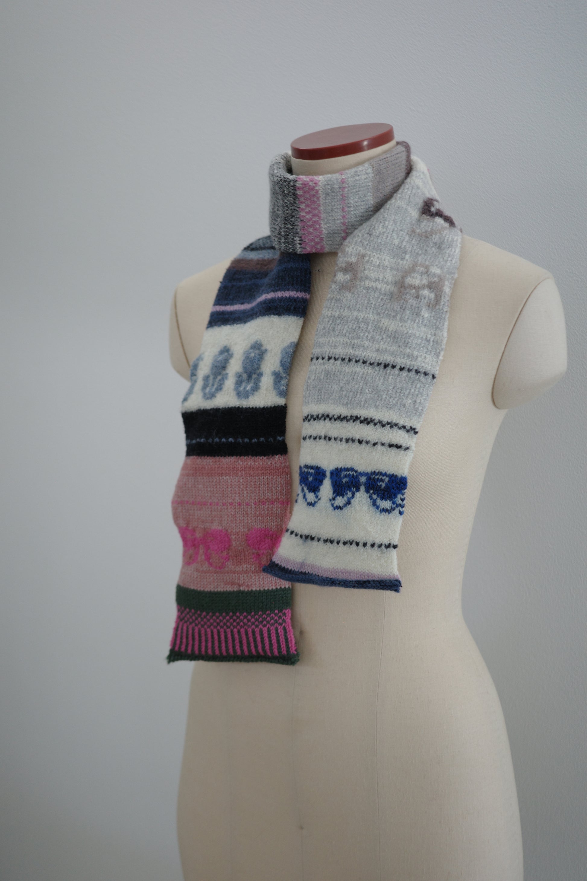 Skinny scarf