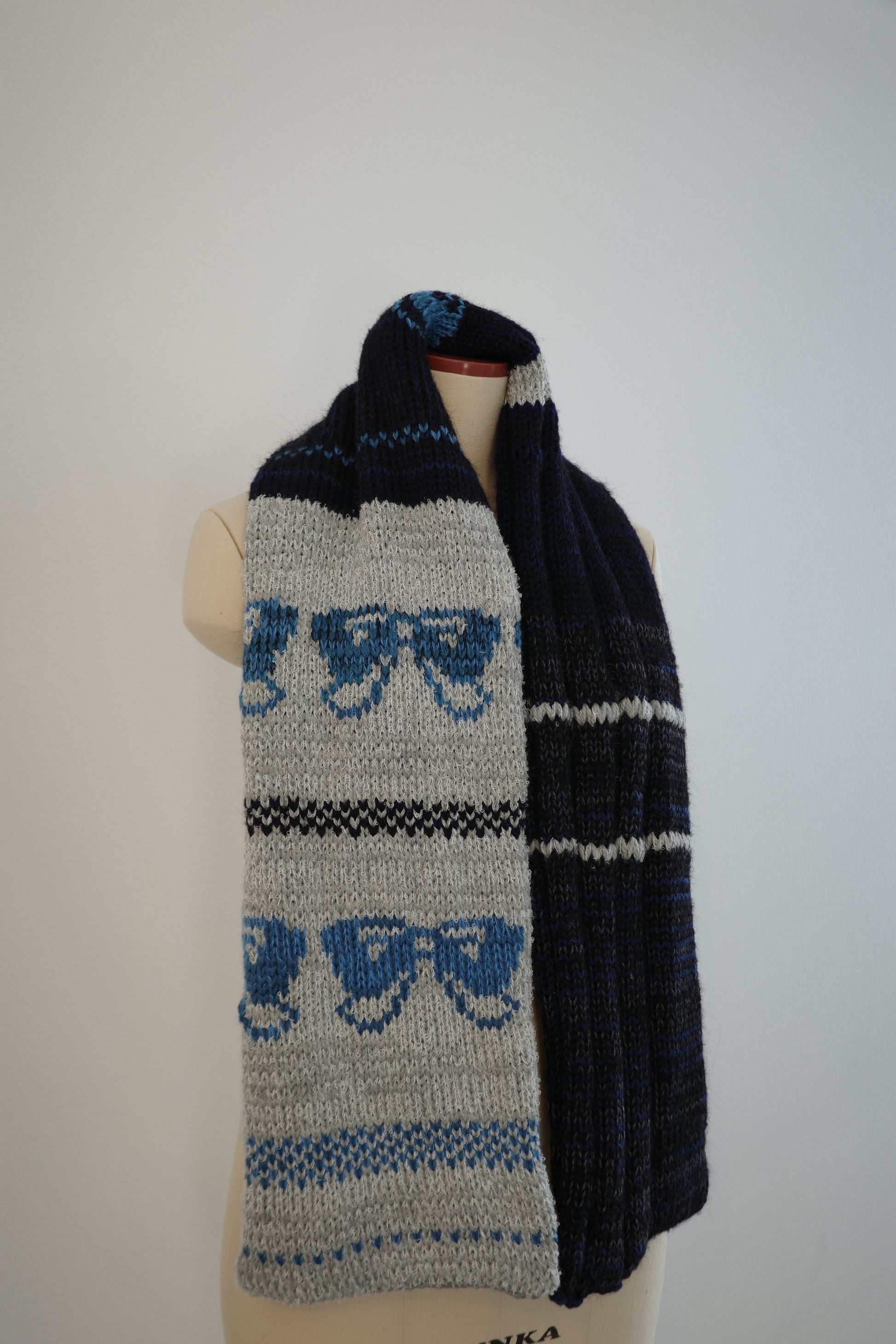 Big Scarf (short)
