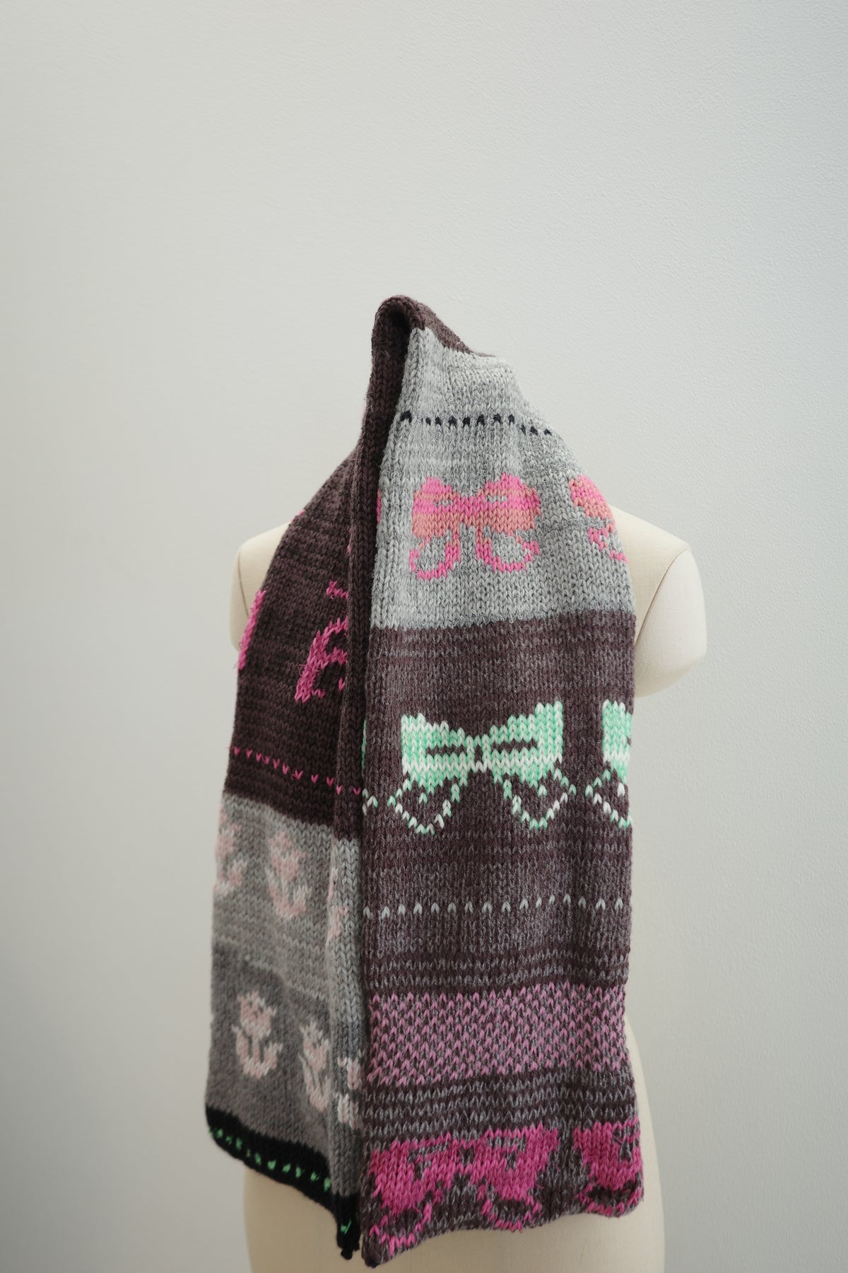 Big Scarf (short)